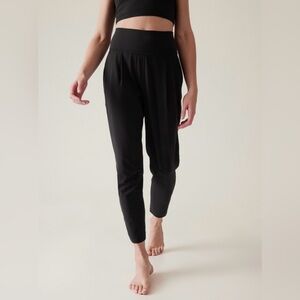 Athleta Elation Pant, black, size medium